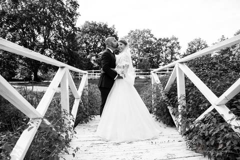 wedding photo
first look photography
best wedding photographer in CT
wedding dresses
wedding venues in CT
Vanessa Trettel Photography
Evergreen Bed and Breakfast, Southbury CT'