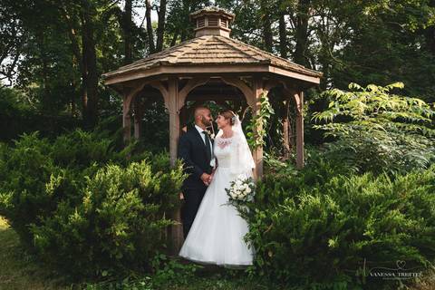 wedding photo
first look photography
best wedding photographer in CT
wedding dresses
wedding venues in CT
Vanessa Trettel Photography
Evergreen Bed and Breakfast, Southbury CT'