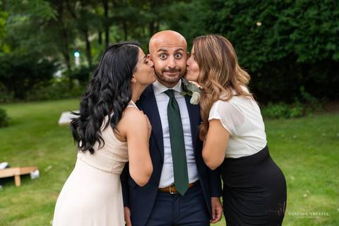 wedding photo
first look photography
best wedding photographer in CT
wedding dresses
wedding venues in CT
Vanessa Trettel Photography
Evergreen Bed and Breakfast, Southbury CT'