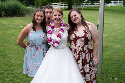 wedding photo
first look photography
best wedding photographer in CT
wedding dresses
wedding venues in CT
Vanessa Trettel Photography
Evergreen Bed and Breakfast, Southbury CT'