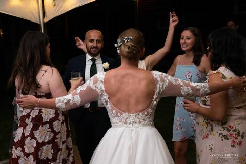 wedding photo
first look photography
best wedding photographer in CT
wedding dresses
wedding venues in CT
Vanessa Trettel Photography
Evergreen Bed and Breakfast, Southbury CT'