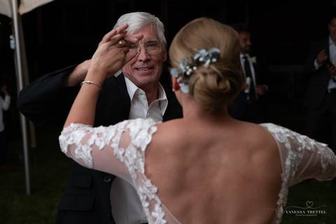 wedding photo
first look photography
best wedding photographer in CT
wedding dresses
wedding venues in CT
Vanessa Trettel Photography
Evergreen Bed and Breakfast, Southbury CT'