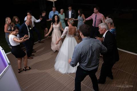 wedding photo
first look photography
best wedding photographer in CT
wedding dresses
wedding venues in CT
Vanessa Trettel Photography
Evergreen Bed and Breakfast, Southbury CT'