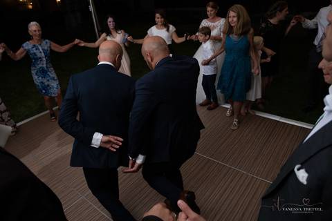 wedding photo
first look photography
best wedding photographer in CT
wedding dresses
wedding venues in CT
Vanessa Trettel Photography
Evergreen Bed and Breakfast, Southbury CT'