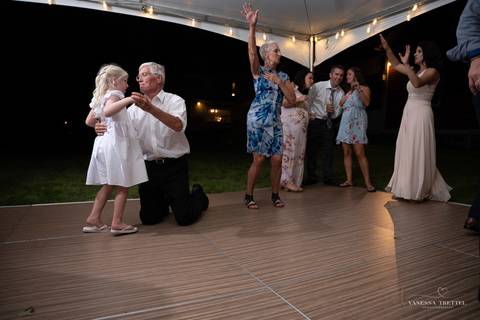 wedding photo
first look photography
best wedding photographer in CT
wedding dresses
wedding venues in CT
Vanessa Trettel Photography
Evergreen Bed and Breakfast, Southbury CT'