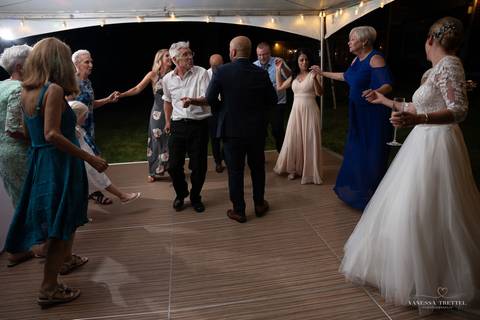 wedding photo
first look photography
best wedding photographer in CT
wedding dresses
wedding venues in CT
Vanessa Trettel Photography
Evergreen Bed and Breakfast, Southbury CT'