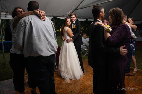 wedding photo
first look photography
best wedding photographer in CT
wedding dresses
wedding venues in CT
Vanessa Trettel Photography'