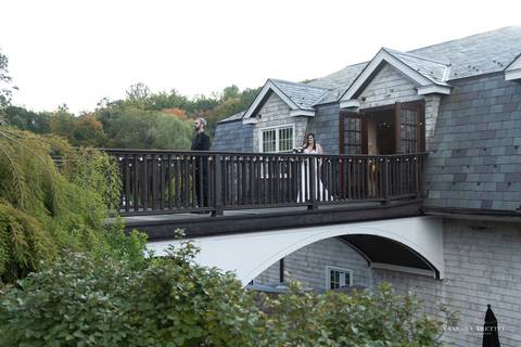 wedding photo
first look photography
best wedding photographer in CT
wedding dresses
wedding venues in CT
Vanessa Trettel Photography'