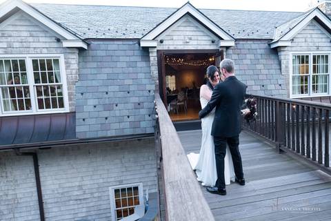 wedding photo
first look photography
best wedding photographer in CT
wedding dresses
wedding venues in CT
Vanessa Trettel Photography'