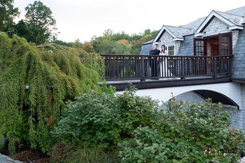 wedding photo
first look photography
best wedding photographer in CT
wedding dresses
wedding venues in CT
Vanessa Trettel Photography'