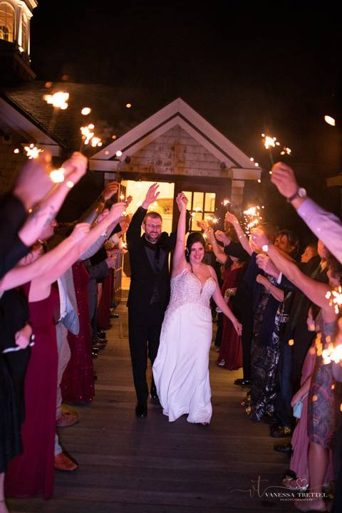 wedding photo
Halloween wedding
best wedding photographer in CT
wedding dresses
wedding venues in CT
Vanessa Trettel Photography
Vyne Middlebury - CT'