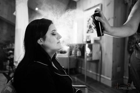 Photo bride get ready 
Wedding photographer in CT
Wedding photographer in NYC
bride before wedding
Vanessa Trettel Photography'