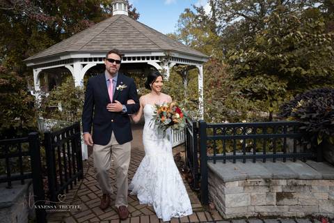 wedding photo
first look photography
best wedding photographer in CT
wedding dresses
wedding venues in CT
Vanessa Trettel Photography'