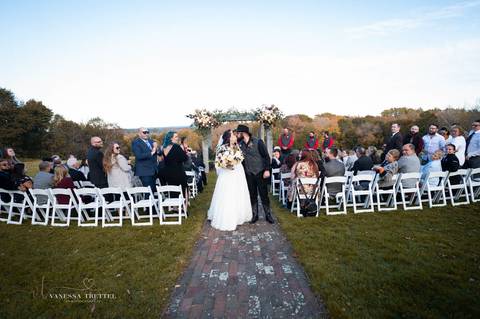 wedding photo
first look photography
Tyrone Farm CT
best wedding photographer in CT
wedding dresses
Barn wedding venues in CT
Country wedding
wedding in the fall
Vanessa Trettel Photography'
