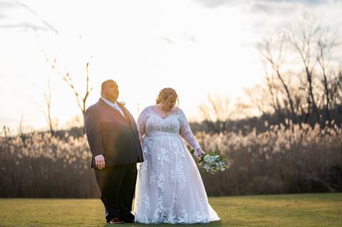 Wedding photographer
fat couple
Great River Golf Club
Milford golf CT
Vanessa Trettel Photography
'