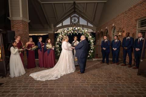 Wedding photographer
fat couple
Great River Golf Club
Milford golf CT
Vanessa Trettel Photography
'