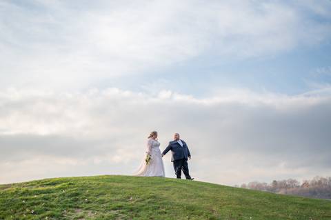 Wedding photographer
fat couple
Great River Golf Club
Milford golf CT
Vanessa Trettel Photography
'