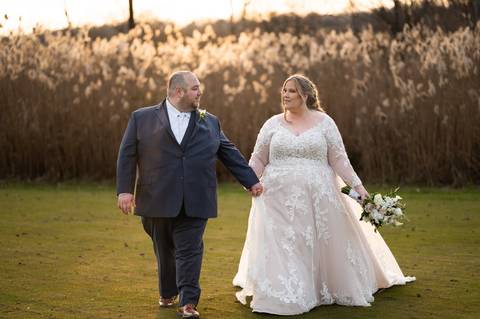 Wedding photographer
fat couple
Great River Golf Club
Milford golf CT
Vanessa Trettel Photography
'