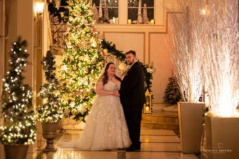 Aria Wedding Venue
wedding photo
first look photography
Aria Prospect CT
best wedding photographer in CT
wedding dresses
Aria wedding venues in CT
wedding in the night
wedding in the snow
Vanessa Trettel Photography
winter Wedding'