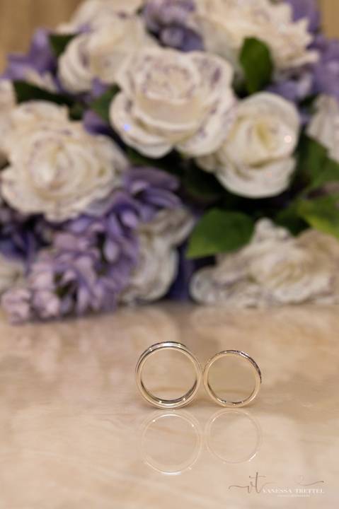 Aria Wedding Venue
wedding photo
first look photography
Aria Prospect CT
best wedding photographer in CT
wedding dresses
Aria wedding venues in CT
wedding in the night
wedding in the snow
Vanessa Trettel Photography
winter Wedding'