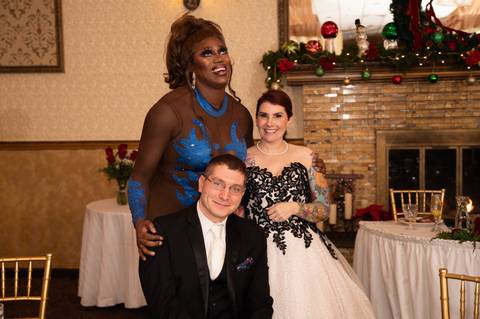 wedding photo
first look photography
best wedding photographer in CT
wedding dresses
wedding venues in CT
Vanessa Trettel Photography
wedding in A Villa Luisa Bolton CT
black wedding dress'