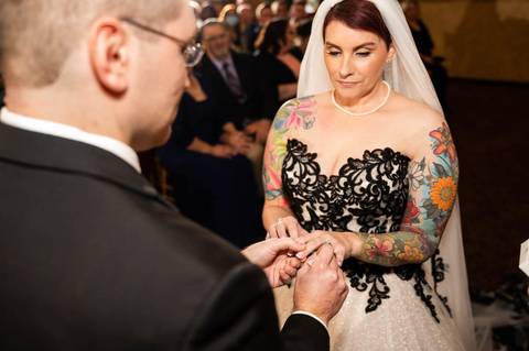 wedding photo
first look photography
best wedding photographer in CT
wedding dresses
wedding venues in CT
Vanessa Trettel Photography
wedding in A Villa Luisa Bolton CT
black wedding dress'