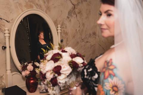 wedding photo
first look photography
best wedding photographers in CT
wedding dresses
wedding venues in CT
Vanessa Trettel Photography
wedding in A Villa Luisa Bolton CT
black wedding dress
wedding photographers CT
ariana grande wedding'