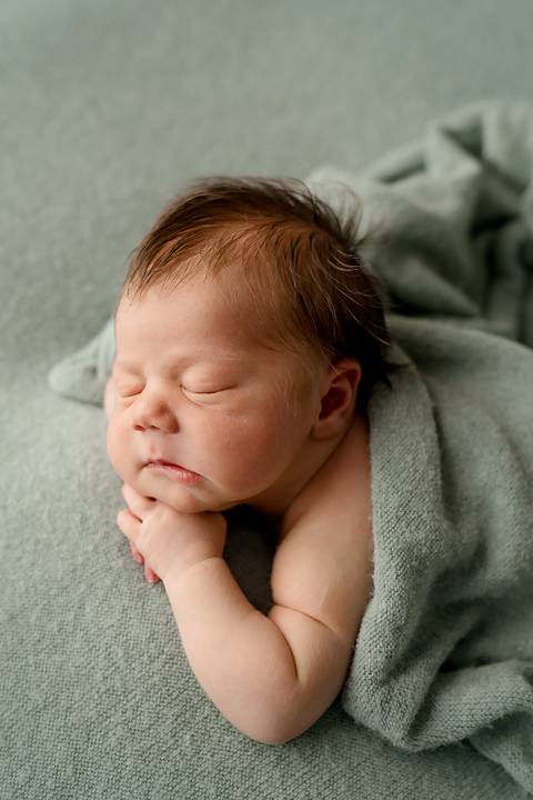 Sessão fotográfica recém-nascido'