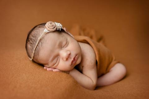 Sessão fotográfica recém-nascido'