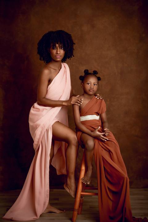 ensaio mãe e filho artistico em estudio rio de janeiro'