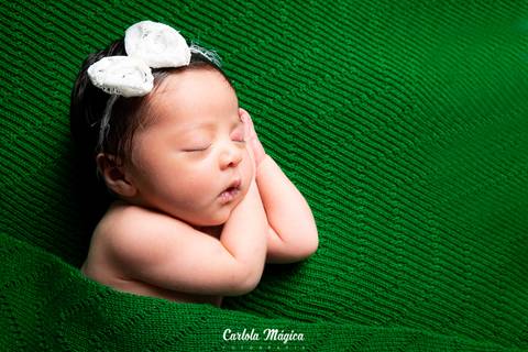 Newborn campo largo curitiba recém nascido bebês prematuros bebês dormindo fotografia de bebê '