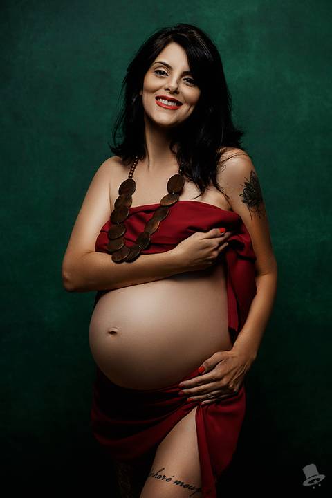 ensaio-fotográfico-sessão-fotografia-gestante-grávida-recém-nascido-newborn-família-nú-de-gestante-estúdio-externo-Curitiba-Florianópolis-Camburiú-Campo-Largo-infantil'