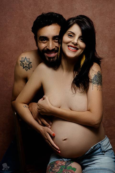 ensaio-fotográfico-sessão-fotografia-gestante-grávida-recém-nascido-newborn-família-nú-de-gestante-estúdio-externo-Curitiba-Florianópolis-Camburiú-Campo-Largo-infantil'