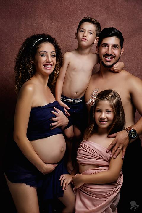 cartola-magica-fotografia-newborn-recém-nascido-gestante-campo-largo-estúdio-curitiba-acompanhamento-festa-infantil-aniversario-crianca-grávidas-curitiba-paraná-semi-nú'