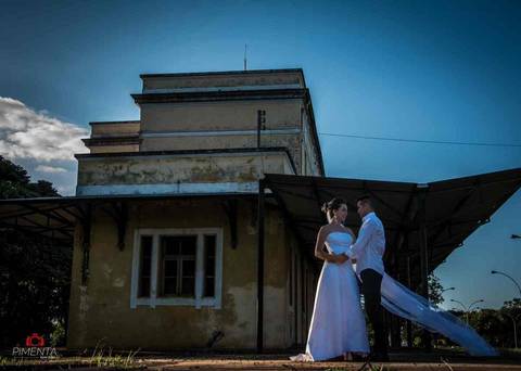 Ensaio Pré casamento trash the dress realizado na cidade de Piraju São Paulo, com o Casal Bella e Rafa , pimenta Image Fotografia de Casamento em Alta Floresta.'