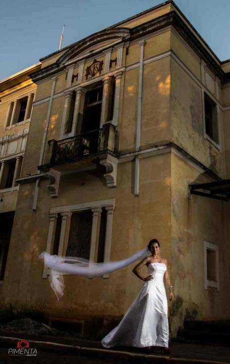 Ensaio Pré casamento trash the dress realizado na cidade de Piraju São Paulo, com o Casal Bella e Rafa , pimenta Image Fotografia de Casamento em Alta Floresta.'