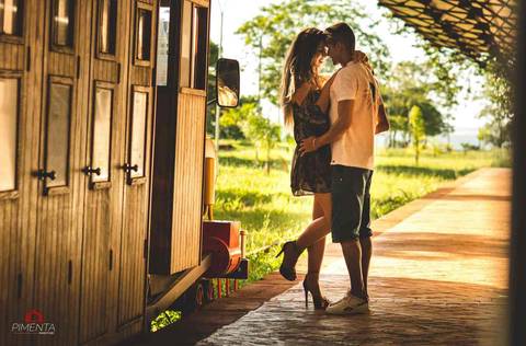 Ensaio Pré casamento trash the dress realizado na cidade de Piraju São Paulo, com o Casal Bella e Rafa , pimenta Image Fotografia de Casamento em Alta Floresta.'