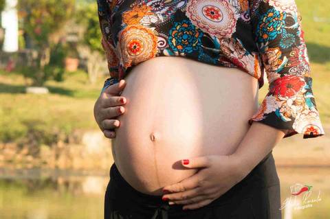 Ensaio de Gestante Criativo realizado na Cidade de Alta Floresta MT, com o Casal Joslaine e Cesar da Cidade de Paranaíta, fotografo de Gestante Pimenta Image Studio'