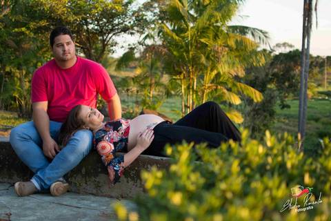 Ensaio de Gestante Criativo realizado na Cidade de Alta Floresta MT, com o Casal Joslaine e Cesar da Cidade de Paranaíta, fotografo de Gestante Pimenta Image Studio'