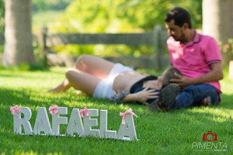 Ensaio de gestante Estilo Country realizada na Fazenda na cidade de Paranaíta - MT com o Casal Luciana e Junior Fotos criativas de Gestante fotografia Pimenta Image Studio'