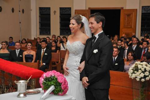 Casamento Daniela e Luis Fernando Fotografia de casamento Pimenta Image Studio realizado em Alta Floresta MT Paranaíta MT, decoração criativa de Casamento e Vestido de Noiva Lindo.'