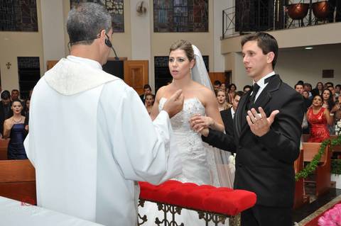 Casamento Daniela e Luis Fernando Fotografia de casamento Pimenta Image Studio realizado em Alta Floresta MT Paranaíta MT, decoração criativa de Casamento e Vestido de Noiva Lindo.'