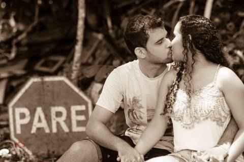 Ensaio Pré Casamento com fotografias criativas realizado na cidade de Apiacás com o casal tainara e Elison Fotografia de Casamento Pimenta Image Studio Paranaíta , Alta Floresta'