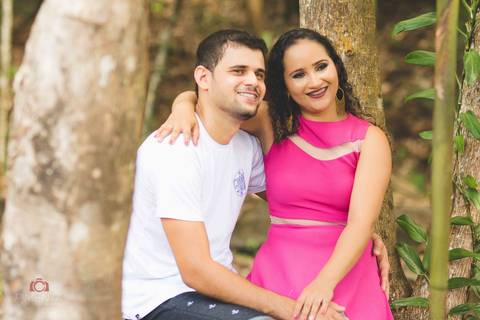 Ensaio Pré Casamento com fotografias criativas realizado na cidade de Apiacás com o casal tainara e Elison Fotografia de Casamento Pimenta Image Studio Paranaíta , Alta Floresta'