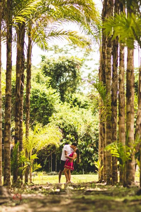 Ensaio Pré Casamento com fotografias criativas realizado na cidade de Apiacás com o casal tainara e Elison Fotografia de Casamento Pimenta Image Studio Paranaíta , Alta Floresta'