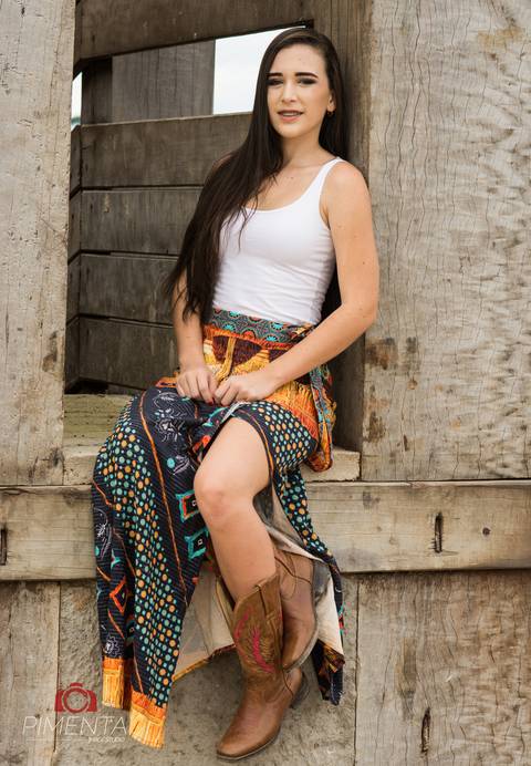 Ensaio de 15 anos realizado na fazenda da familia com a linda Izadora e sua familia na cidade de Nova Bandeirantes - MT, Pimenta Imagem Studio fotografia de 15 anos e ensaios .'