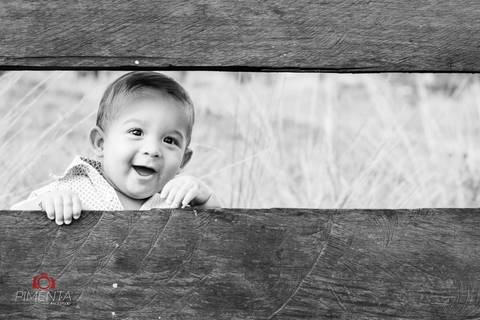 Ensaio Criativo de Criança de um ano, realizado na cidade de Paranaíta, Pimenta Image studio fotografia de criança e ensaios smash the cake.'