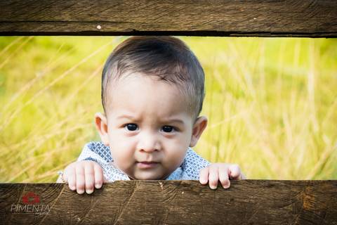 Ensaio Criativo de Criança de um ano, realizado na cidade de Paranaíta, Pimenta Image studio fotografia de criança e ensaios smash the cake.'