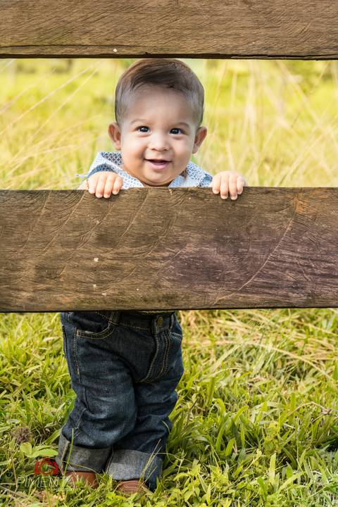 Ensaio Criativo de Criança de um ano, realizado na cidade de Paranaíta, Pimenta Image studio fotografia de criança e ensaios smash the cake.'