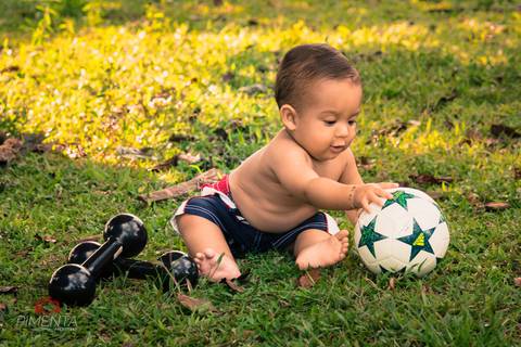 Ensaio Criativo de Criança de um ano, realizado na cidade de Paranaíta, Pimenta Image studio fotografia de criança e ensaios smash the cake.'